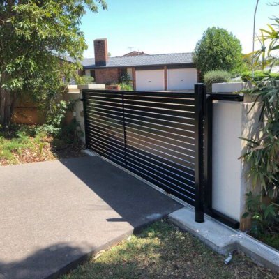 black-sliding-gate-600x600